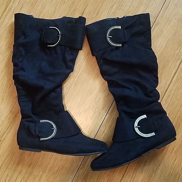 bolaro Shoes - Black Suede Boots